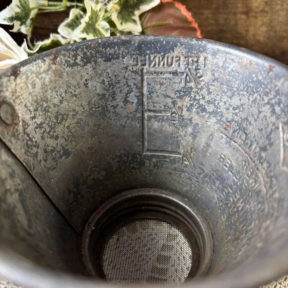 Vintage Estate c 1920's NESCO 5 in 1 Strainer Funnel Measure Dipper Measuring Fu - Picture 8 of 11